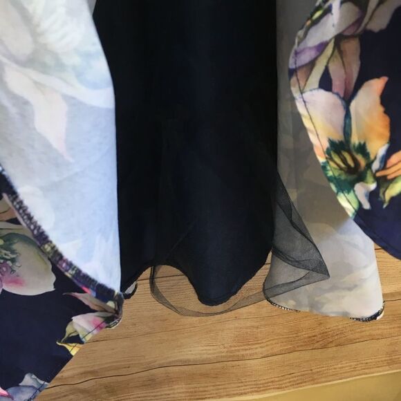 STELLA MORGAN‎ DANCE DRESS IN NAVY BLUE FLORAL - Picture 5 of 11